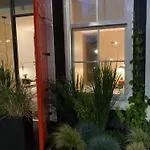 Le Garage Downtown Serviced Apartment